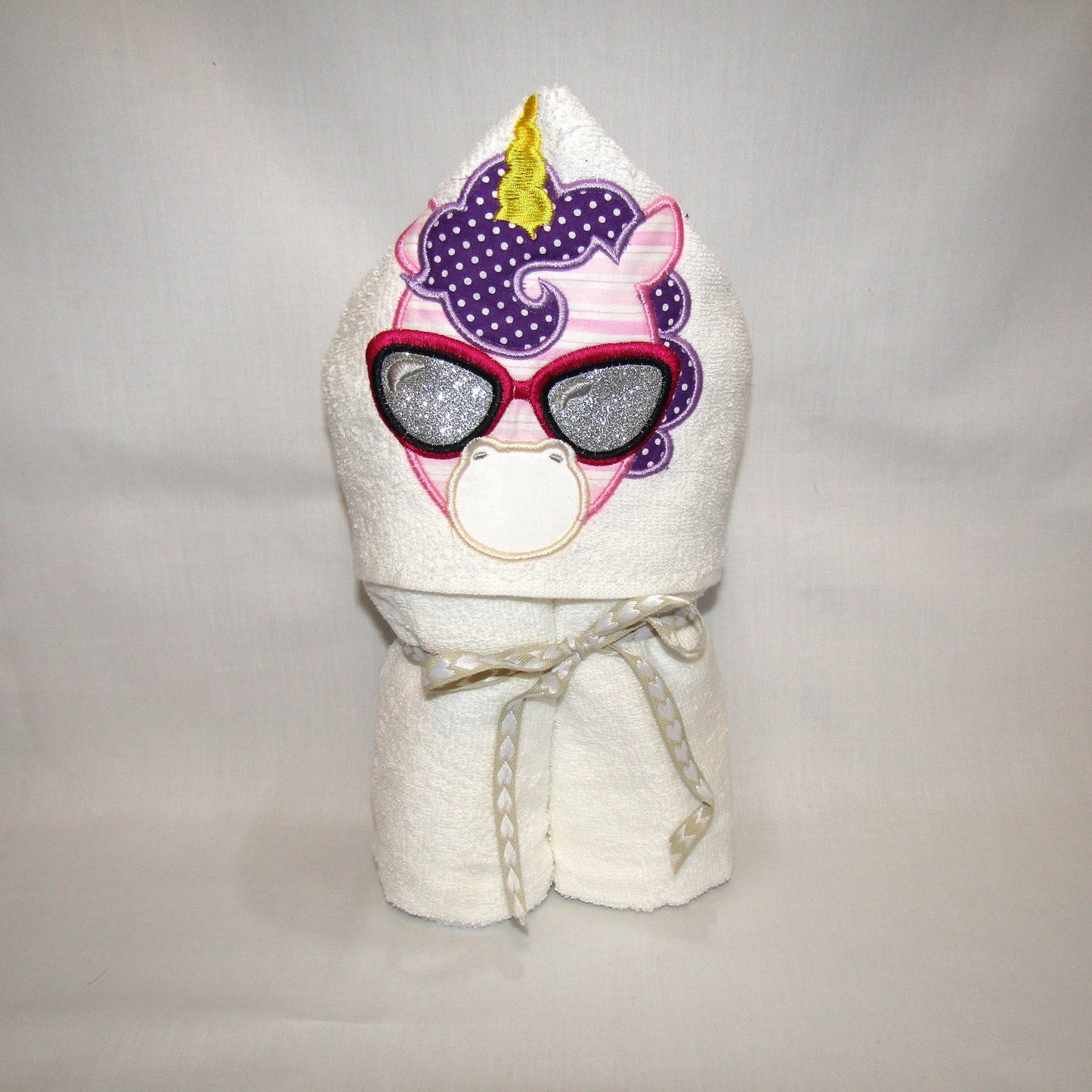 Hooded Towel/ Kids Hooded Towel/ Character Hooded Towel/ Hooded Towel Baby/ Hooded Towel Kids/Toddler Hooded Towel/Bath Towel Peekers